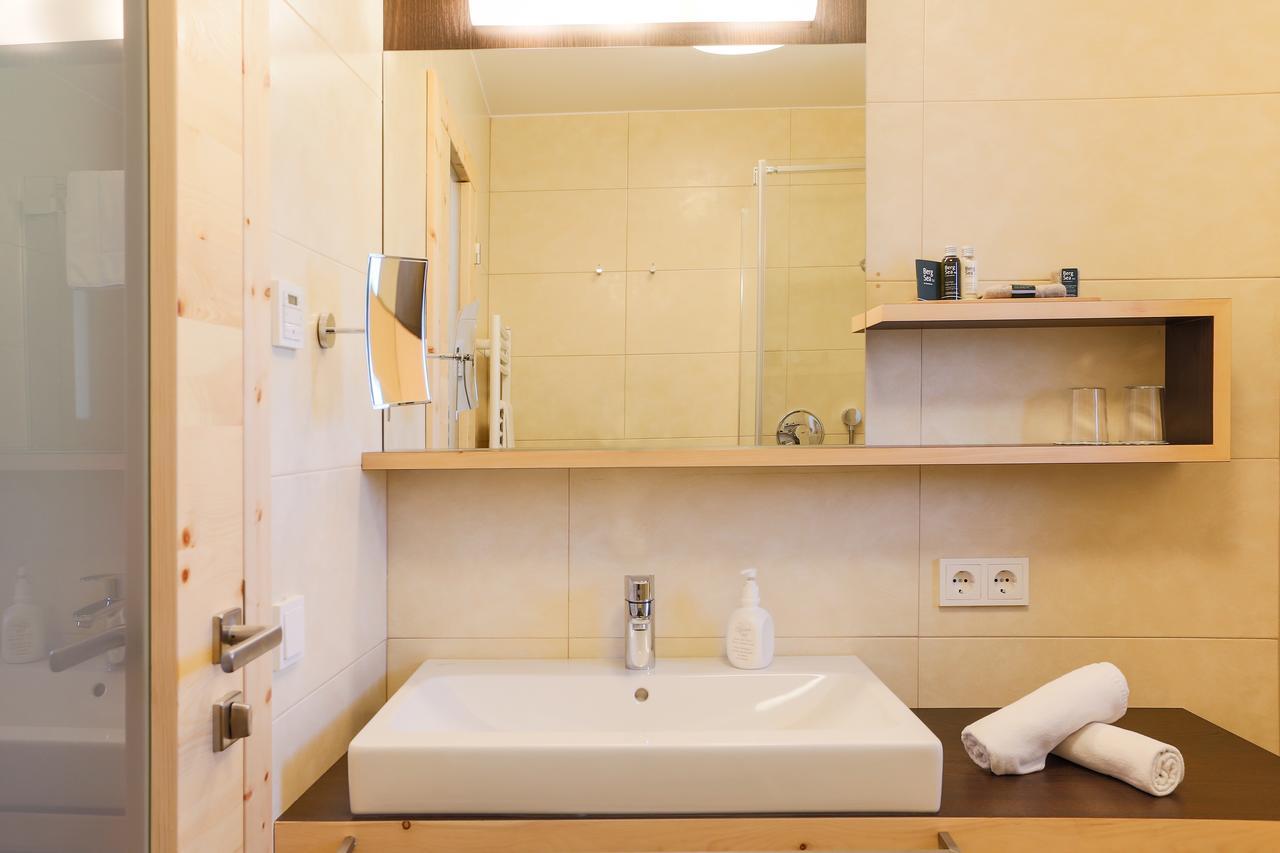 Hotel Weihrerhof Сопраболцано Екстериор снимка