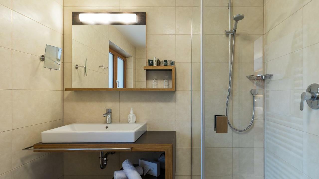 Hotel Weihrerhof Сопраболцано Екстериор снимка